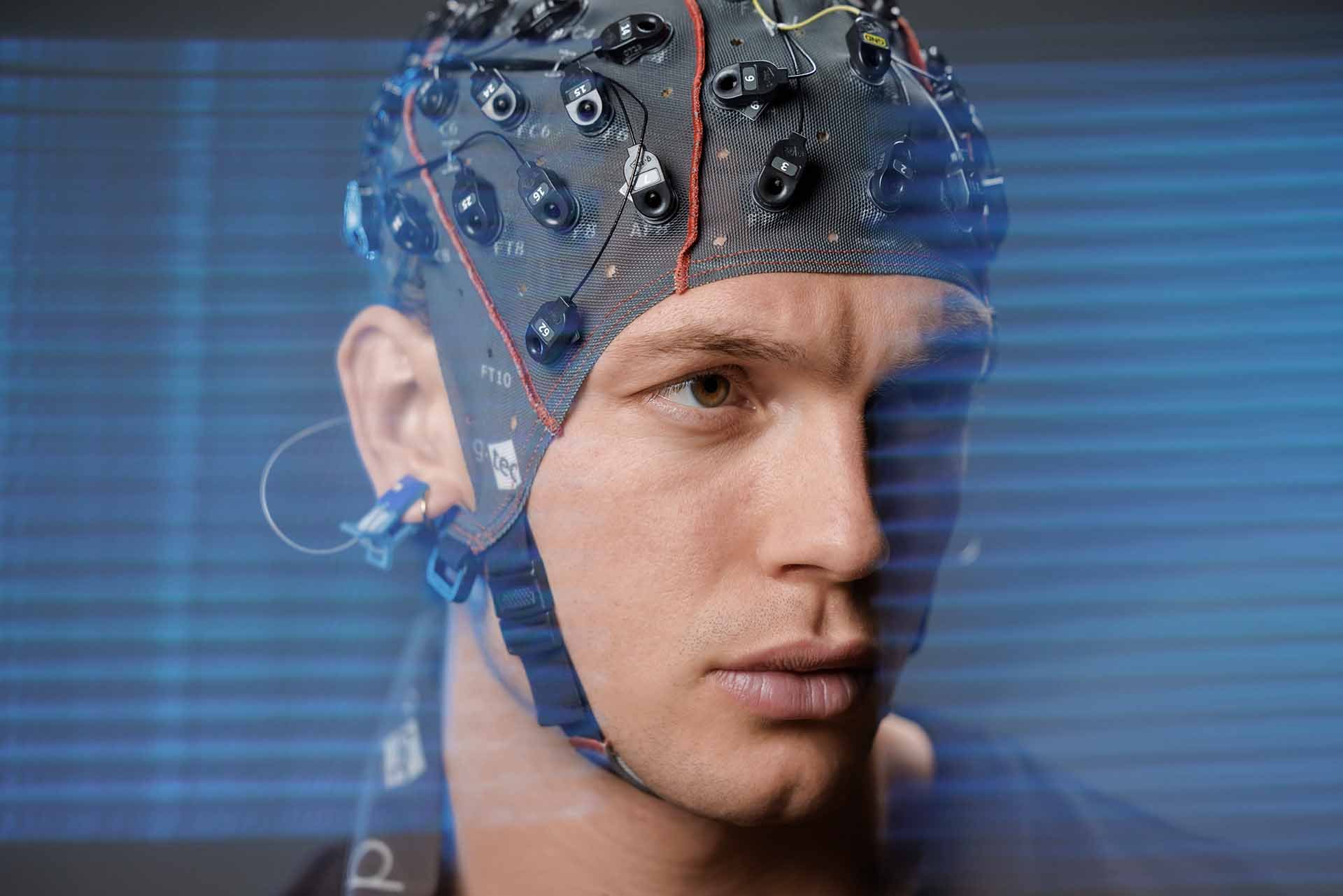 g.GAMMAsys EEG Cap with g.SCARABEO EEG Electrodes